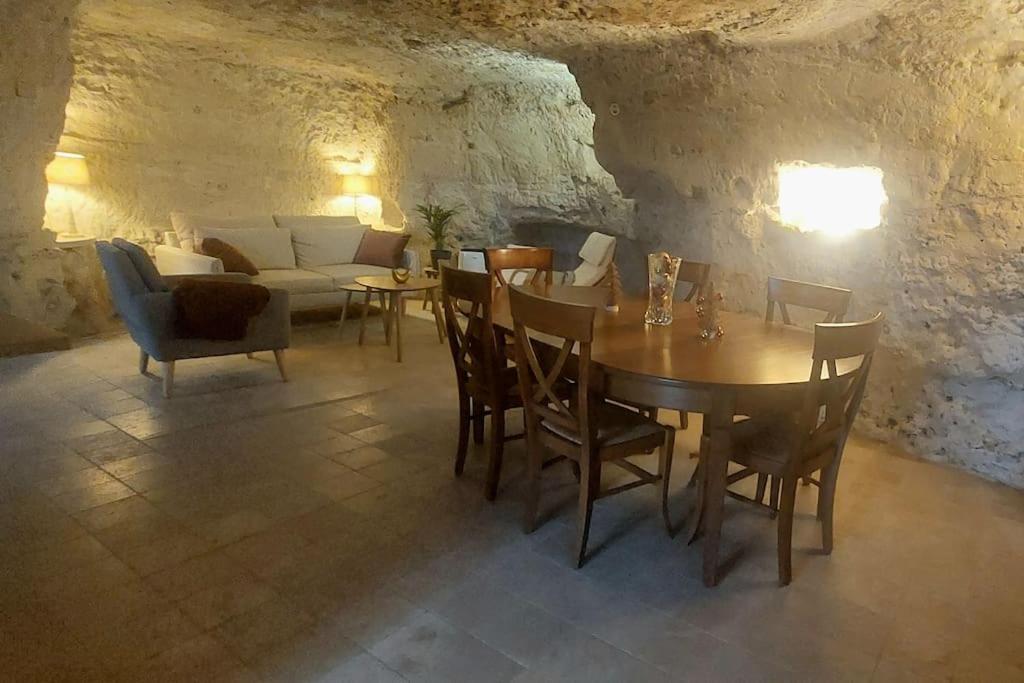 Troglo Entre Caves Et Chateaux Montlouis-sur-Loire Ngoại thất bức ảnh